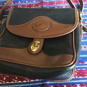 Vintage Dooney & Bourke in great condition..super clean black and saddle brown